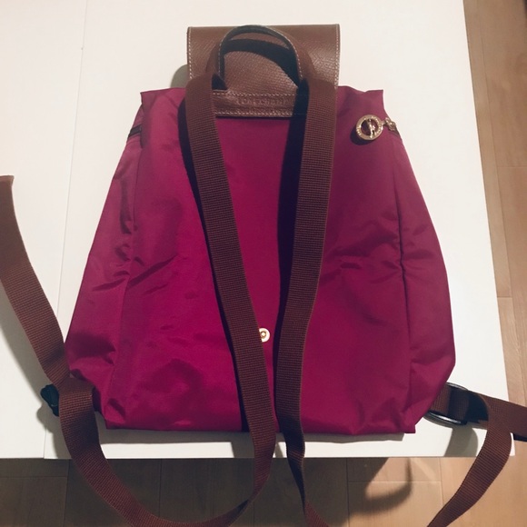 ๐ฅ ๐ฅ SOLD ๐ฅ ๐ฅ Longchamp fuchsia backpack ๐ - Picture 5 of 8